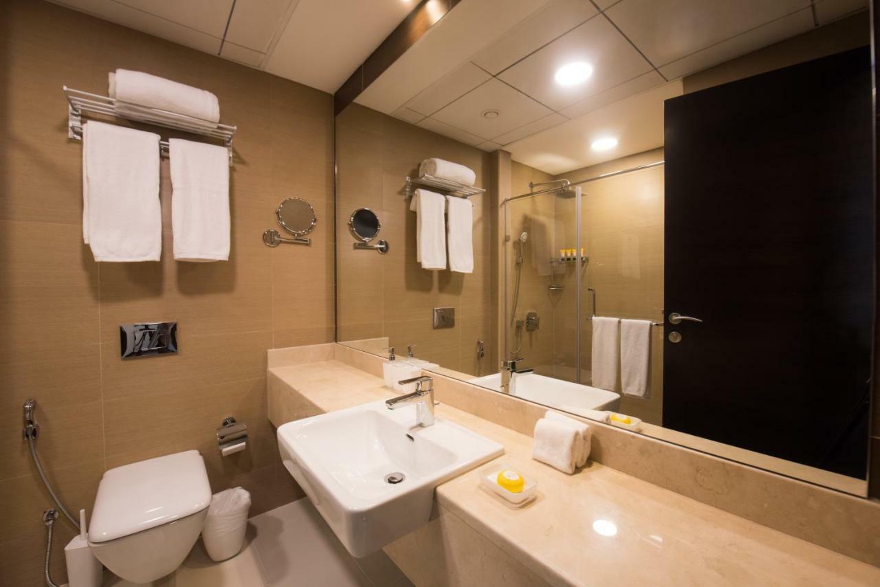 Fantastay Sparkle Tower Luxury 1 Br Dubaï Extérieur photo