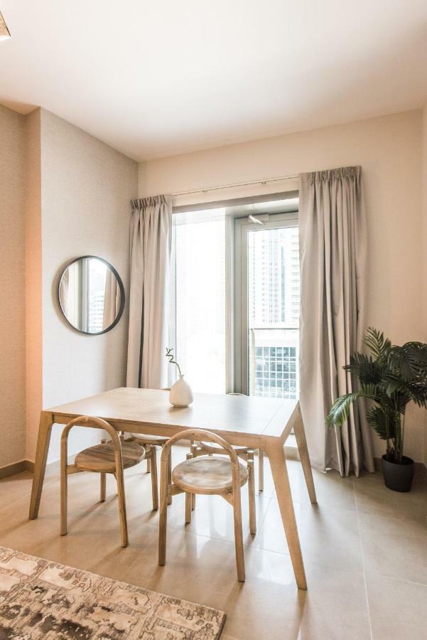 Fantastay Sparkle Tower Luxury 1 Br Dubaï Extérieur photo